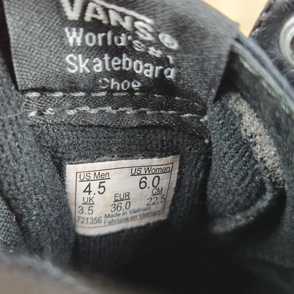 Vans Slip On Platform‎ Women Sz 6 Suede Embossed Letters Casual Classic Black - Picture 9 of 10